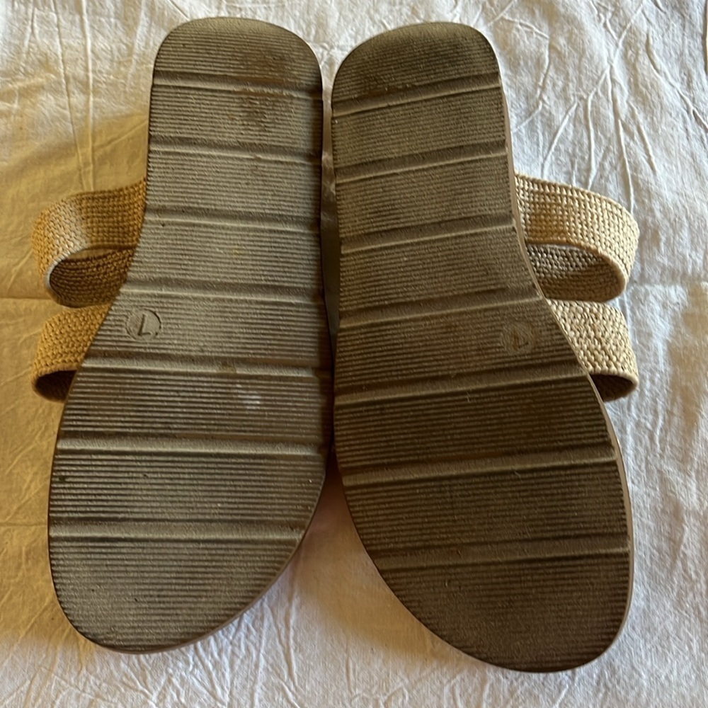 Corky’s 3 banded sandals. Size 7. - Picture 5 of 5